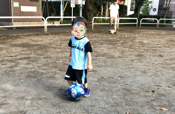 【今買うならこれ！】子ども用サッカーボールはワールドカップ公式球テルスターがオススメ