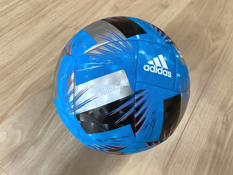 【コロナ禍でも運動を】小学生の子ども用にサッカーボール新しくしました（2020年FIFA公式球ツバサ/TSUBASA）